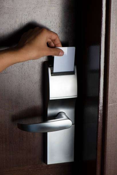 how do hotel key cards work? 5 how do hotel key cards work? 5