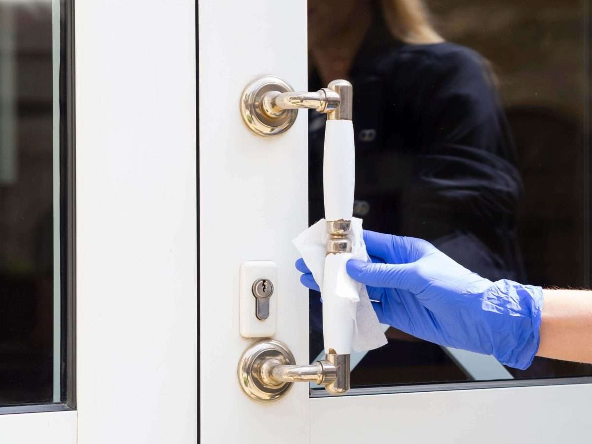 wipe door lock maintenance-wipe-1